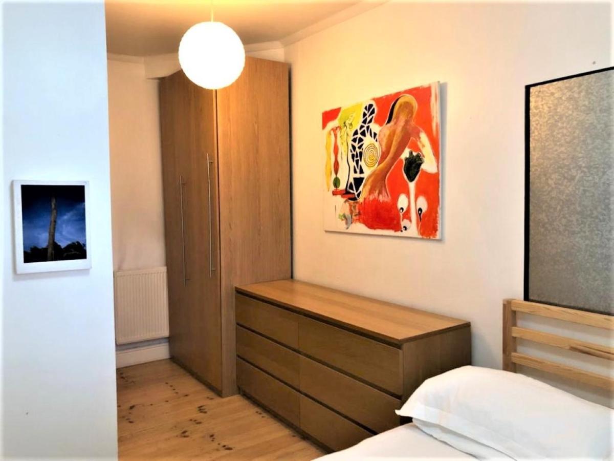 Splendid 1 Bedroom Flat + Terrace Λονδίνο Εξωτερικό φωτογραφία