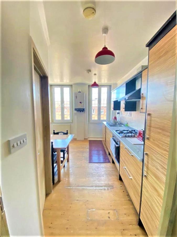 Splendid 1 Bedroom Flat + Terrace Λονδίνο Εξωτερικό φωτογραφία